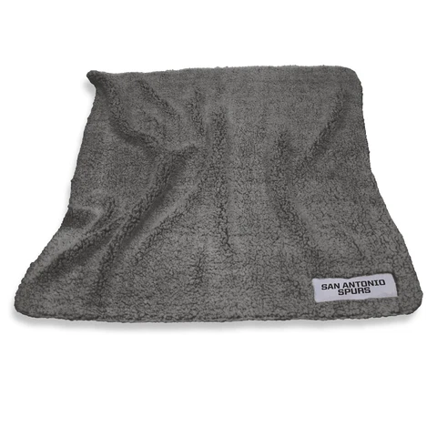 San Antonio Spurs 60'' x 50'' Frosty Fleece Blanket Cover