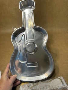 Vintage 1977 Wilton Gitarre Kuchenform Backform 3D Musik Backformen Top Zustand - Bild 1 von 2