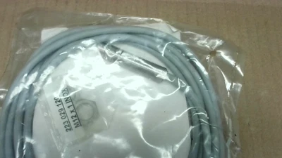 Allen Bradley 871TM-N10NP12-A2 Inductive Proximity Sensor 10-30 Vdc 200mA 10 - Image 1 of 4