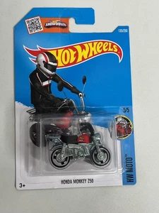 Hot Wheels Honda Monkey Z50 135/250 - Red - 2016 A116 - Picture 1 of 2