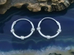 Cerchi Bali con Decorazione Vero Argento 925 Orecchini Ø 12mm Unisex Orecchini - Foto 1 di 1