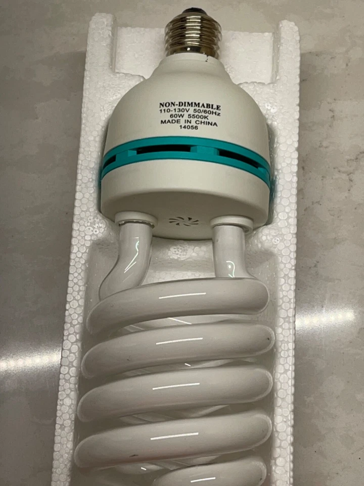 Replacement 60 Watt CFL Bulb = 300 W 5500K Non-Dimmable Photography Lighting - Image 1 of 3