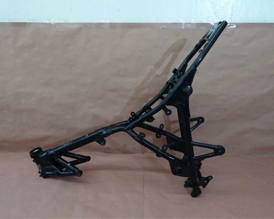 Chassi de quadro principal Triumph Bonneville T100 2017-2020 - Imagem 1 de 4