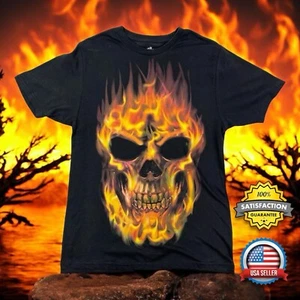 Camiseta Calavera Llameante HOMBRE PEQUEÑA Camiseta Gráfica Horror Halloween Espeluznante Negra Nueva Sin Etiquetas - Imagen 1 de 13