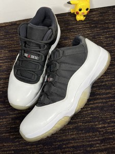 tuxedo 11s high