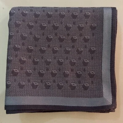 MAN HANDKERCHIEF GRAY GEOMETRICS CLASSIC COTTON VTG POCKET ART SQUARE 18” #JP106 - Image 1 of 4