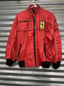 Vintage 80er Jahre Stil Auto Competition Ferrari Mantel Gr. M Karate Kid - Bild 1 von 8