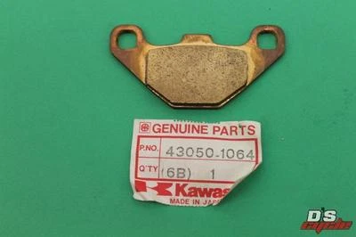 Nuevo de Lote Antiguo Pastilla de Freno Delantera Kawasaki KDX200 KX125 KX250 KX500 43050-1064 Foto 1 de 4