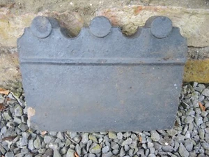 Antique Elaborate Black Garden Edging (1054) - Picture 1 of 3