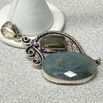 Colgante de piedras preciosas hechas a mano de plata de ley declaración artesanal diseño único boho Foto 1 de 4