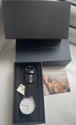 Reloj Daniel Wellington 'The Reading Negro y Plata' 36mm Nuevo #126/39 Foto 1 de 4