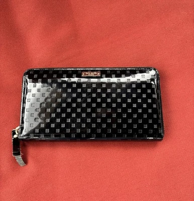 Cartera acordeón de charol estampado con logotipo de calle Beale de Kate Spade Foto 1 de 4