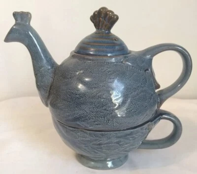 Peacock Tea Set 3 Piece Cup Pot Lid Ceramic Blue Chicken READ - Image 1 of 4