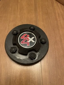 Vintage 1983-1994 Chevrolet S10 Blazer GMC S15 Jimmy Hubcap 15592299 - Picture 1 of 3