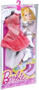 BARBIE FASHIONISTAS ICE SKATER OUTFIT CHJ27 2014 WITH ACCESSORIES *NU* - Picture 1 of 2
