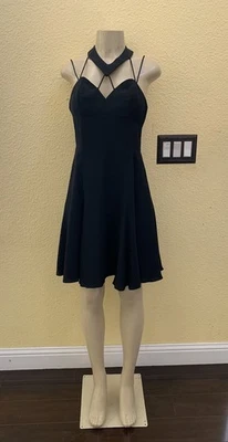 Nicole Miller Size 8 Collared Sleeveless Little Black Dress - Image 1 of 4