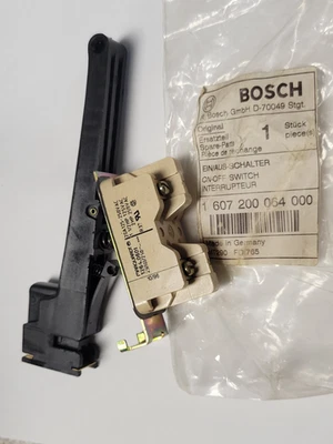 Оригинальный переключатель Bosch 1607200064 для моделей рубильной пилы и шлифовальной машины Bosch — новый из старых запасов - Изображение 1 из 4