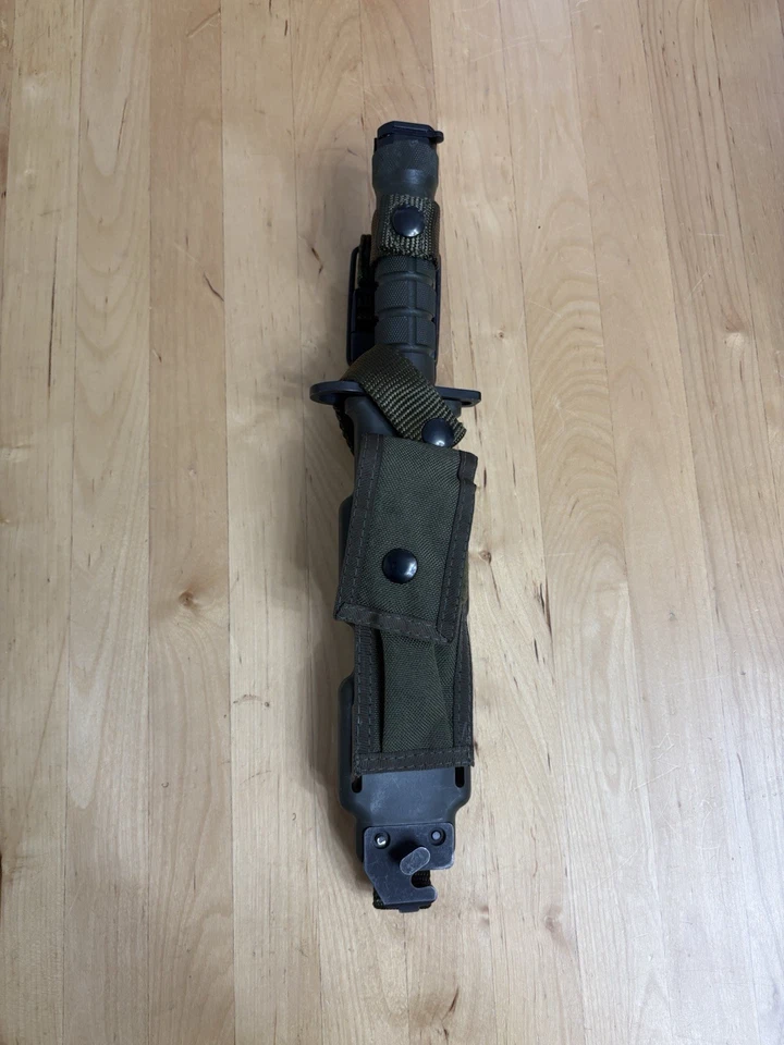 LÂMINA FIXA PHROBIS III M-9 com BAINHA BIANCHI, NOS Vintage Anos 80 - Imagem 1 de 4