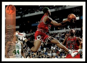 DENNIS RODMAN 1996 Topps #176 BULLS (JORDAN IN BACKGROUND) - Volume Discounts - Picture 1 of 2