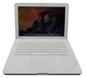 Apple MacBook 13.3in Intel Core 2 Duo 2.4 GHz Laptop - White Free Delivery - Picture 1 of 5