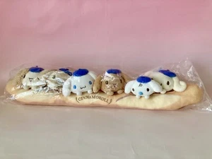 Peluche CINNAMOROLL FRIENDS en Baguette Mascota ** 15 Aniversario LTD ** Moca - Imagen 1 de 16