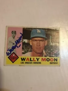 Los Angeles Dodgers WALLY MOON Signed Card - Picture 1 of 1