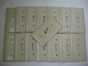 vintage SIERRA brand ribbed IVORY bakelite light switch cover wall plate (1) ONE - Picture 1 of 6