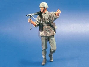 Verlinden 200mm 1/9 German Panzergrenadier Machine Gunner w/MG 42 1944 WWII 2427 - Picture 1 of 1