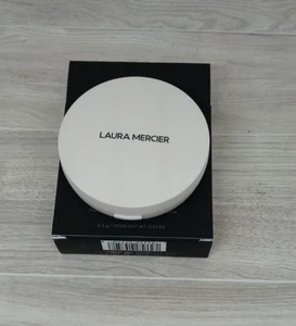 Laura Mercier Translucent Ultra- Blur Pressed Setting Powder | 0.22 oz - Picture 1 of 5