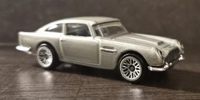 Hot Wheels 1963 Aston Martin DB5 - Image 1 of 4