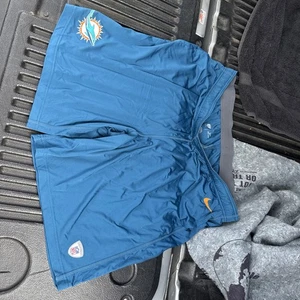 Nike NFL Miami Dolphins Men’s Dri-Fit Athletic Shorts XXL Acqua Drawstring - Picture 1 of 9