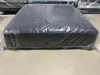 New BEAUTYREST BLACK Series 3 PLUSH PILLOW-TOP Queen MATTRESS $5k Free Shipping - Image 1 of 4