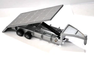 ERTL 5th Wheel Goose Neck Tilt Implement Trailer, Silver Diecast 1/64 Scale. - Picture 1 of 6