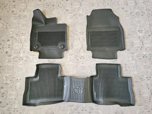 2021- 2024 Toyota VENZA All Weather Floor Mats OEM PT206-48210 Free Shipping - Picture 1 of 6