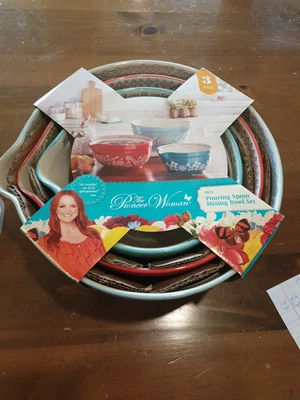 Juego de 3 piezas The Pioneer Woman Nesting tazón mezclador tazón para verter MAZIE NUEVO Foto 1 de 4