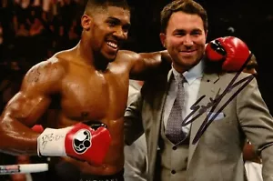Eddie Hearn signed 6x4 Foto Boxen Promoter Autogramm Memorabilia + COA - Bild 1 von 3