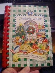GOOSEBERRY PATCH COOKBOOK CELEBRATE WINTER (2005 - Picture 1 of 5