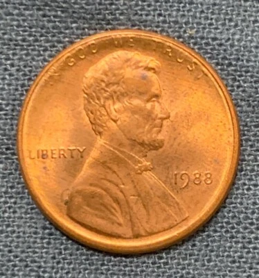 1988 Doubled Ear and Double Die, Off Center, Letters On Rim Error  Lincoln Penny - Image 1 of 4