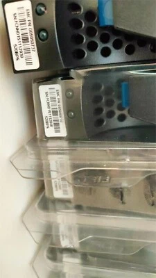 EMC 005050736 005050737 005050136 1TB SAS VNX5100/5300 hard drive - Image 1 of 3