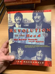 1998 "REVOLUTION IN THE HEAD" THE BEATLES' RECORDS LARGE PAPERBACK BOOK (P5) - Bild 1 von 17