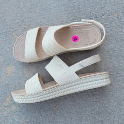 Sandalia para mujer Reef Water Vista color tostado talla 6 Foto 1 de 4