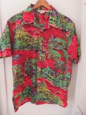 Camisa Hawaiana De Colección WAIKIKI 76 Colorida Isla Roja Palmera Flores Talla M Foto 1 de 3