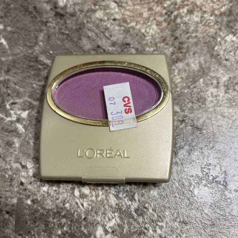 LOREAL WEAR INFINITE EYE SHADOW SINGLE Flashback Fuchsia .10oz SEALED - Image 1 of 4