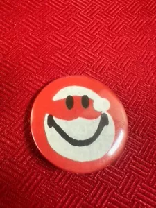 Vintage Raphael Red Teenage Ninja Turtle Christmas Button Pin Mask Badge - Picture 1 of 3