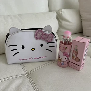 Hello Kitty Sanrio The Crème Shop Bling Kosmetiktasche Pink & Weiß mit Make-up Pinseln - Bild 1 von 6