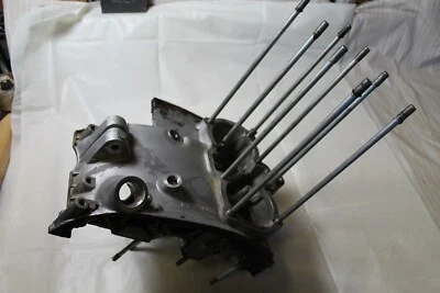 Yamaha XS2 XS1 TX650 1972 cárter superior medio 306-15100-03-00 Foto 1 de 4