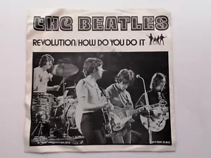 THE BEATLES 1976 SFF 45 HOW DO YOU DO IT REVOLUTION RED VINYL - Picture 1 of 7
