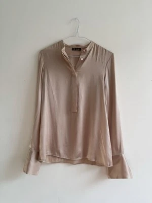 £1500 Auténtica Blusa de Seda Loro Piana, Satén Seda Rosa Desnudo Camisa Top, 36 It, 4 UK Foto 1 de 4