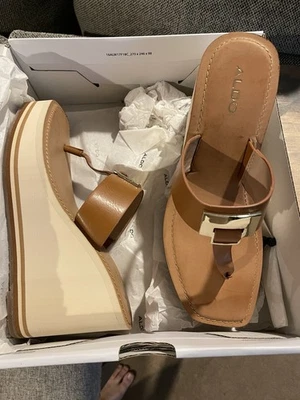 Aldo Womens Acarenia Wedges Size 6.5 New In Box - Image 1 of 4