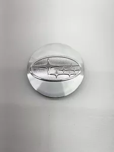 OEM SUBARU 56.1MM 1 -WHEEL CENTER CAP (SILVER/CHROME) - Picture 1 of 4